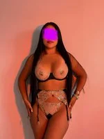 Горячая брюнетка Ayana – индивидуалка без предоплаты.